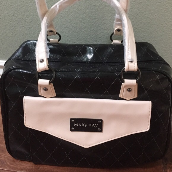 Mary Kay Travel Bag - Picture 2 of 2